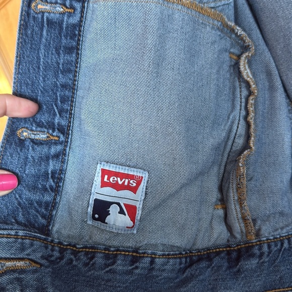 ⚾️ Authentic Levi’s MLB Dodgers, Jean jacket large - Picture 5 of 14